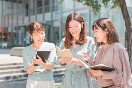 仕事と恋愛は両立できる！頑張る女性の魅力は？